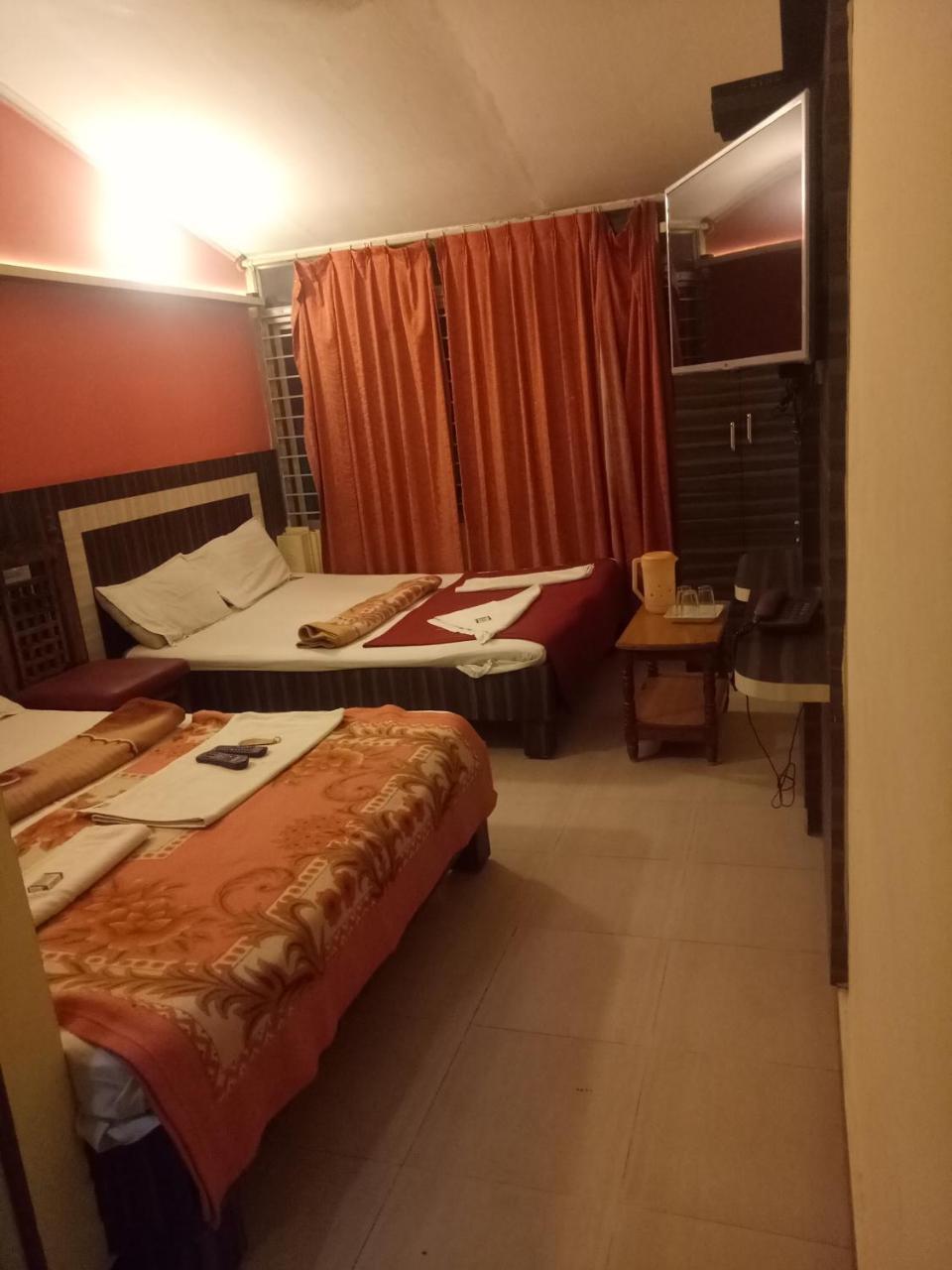 Hotel Sangeeth Lodging Mysore Exterior photo