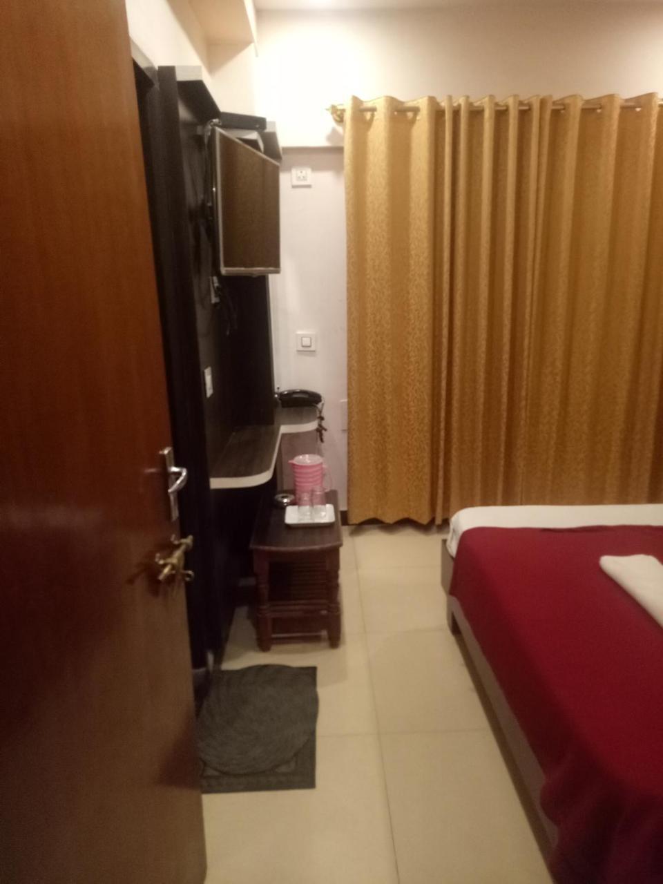 Hotel Sangeeth Lodging Mysore Exterior photo